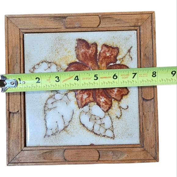 Vintage Set of 2 Handmade Wood & Tile Floral Trivets - Picture 6 of 8